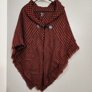 Altare Shrugs and Ponchos Women's One Size Fits All Checkered Red and Navy Blue